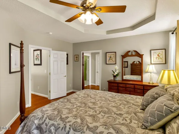 $649,900 | 408 Knotts Valley Lane, Cary, NC 27519