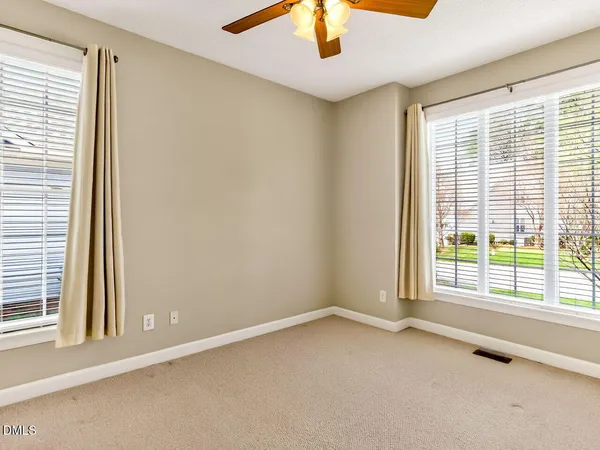 $649,900 | 408 Knotts Valley Lane, Cary, NC 27519