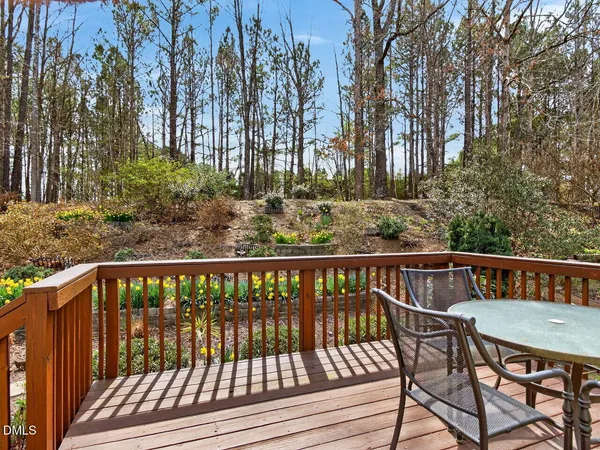 $649,900 | 408 Knotts Valley Lane, Cary, NC 27519