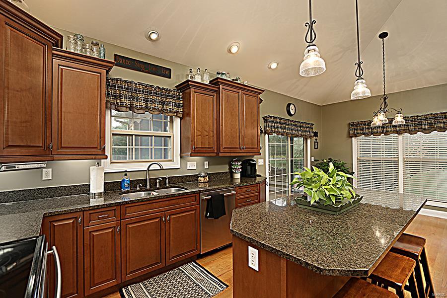 8401 Timber Ridge Drive Edwardsville, IL 62025 - Photo 22 of 72