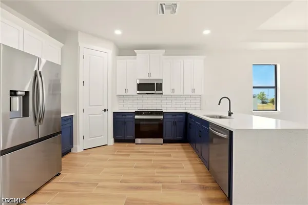 $2,499 | 2630 Northwest 23rd Avenue, Cape Coral, FL 33993