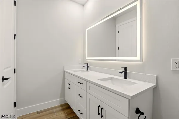 $2,499 | 2630 Northwest 23rd Avenue, Cape Coral, FL 33993