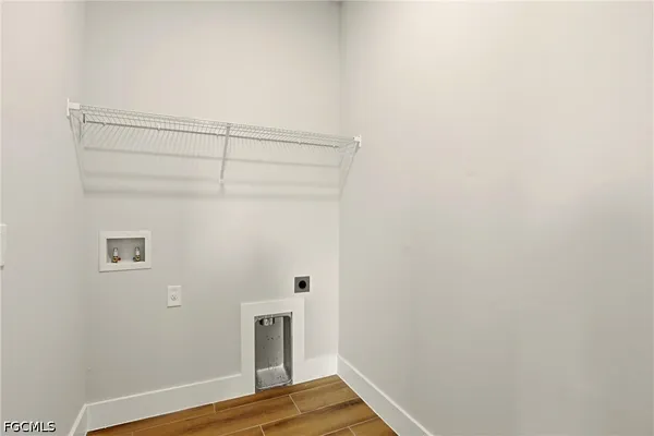 $2,499 | 2630 Northwest 23rd Avenue, Cape Coral, FL 33993