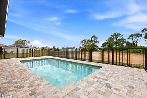 $2,499 | 2630 Northwest 23rd Avenue, Cape Coral, FL 33993