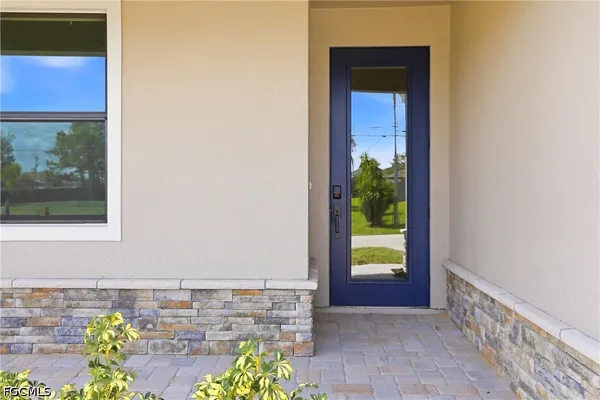 $2,499 | 2630 Northwest 23rd Avenue, Cape Coral, FL 33993