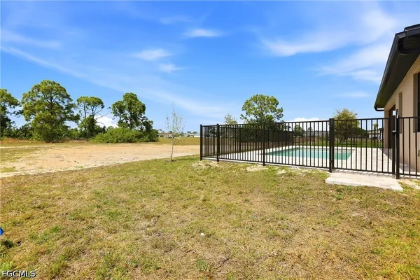 $2,499 | 2630 Northwest 23rd Avenue, Cape Coral, FL 33993