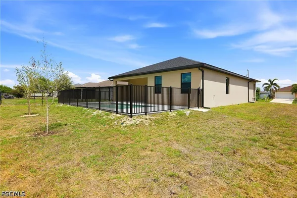 $2,499 | 2630 Northwest 23rd Avenue, Cape Coral, FL 33993