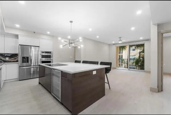 $3,200 | 1805 North Flagler Drive, Unit 219, West Palm Beach, FL 33407