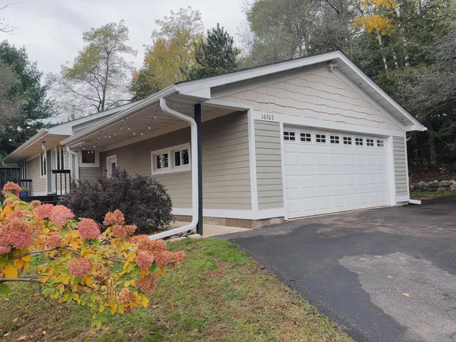 $449,900 | 16303 Division Street, Lakeland, MN 55043