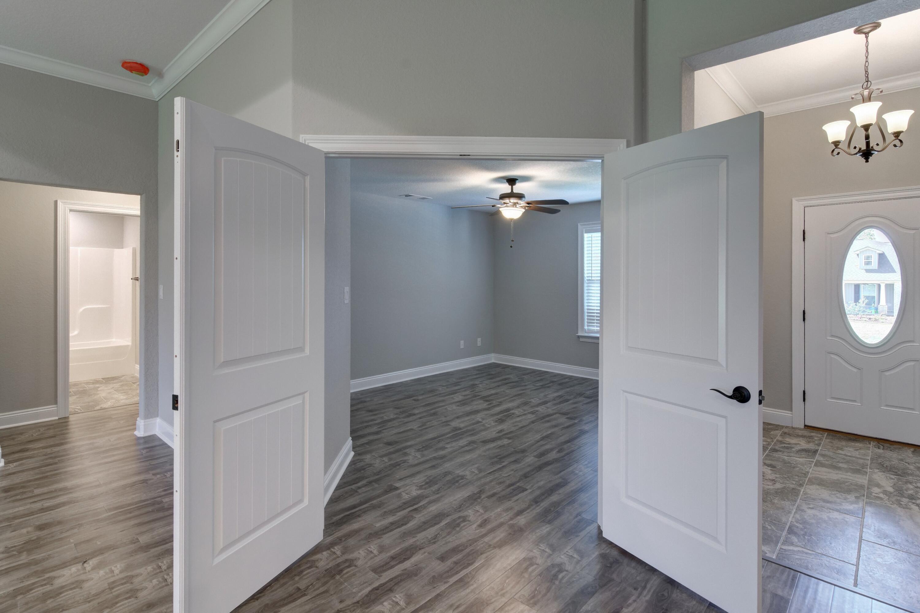 7086 Gordon Evans Road Navarre, FL 32566 - Photo 4 of 33 Gallery Image 4