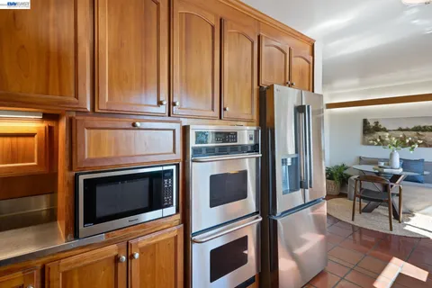 $1,498,000 | 5725 Chelton Drive, Oakland, CA 94611