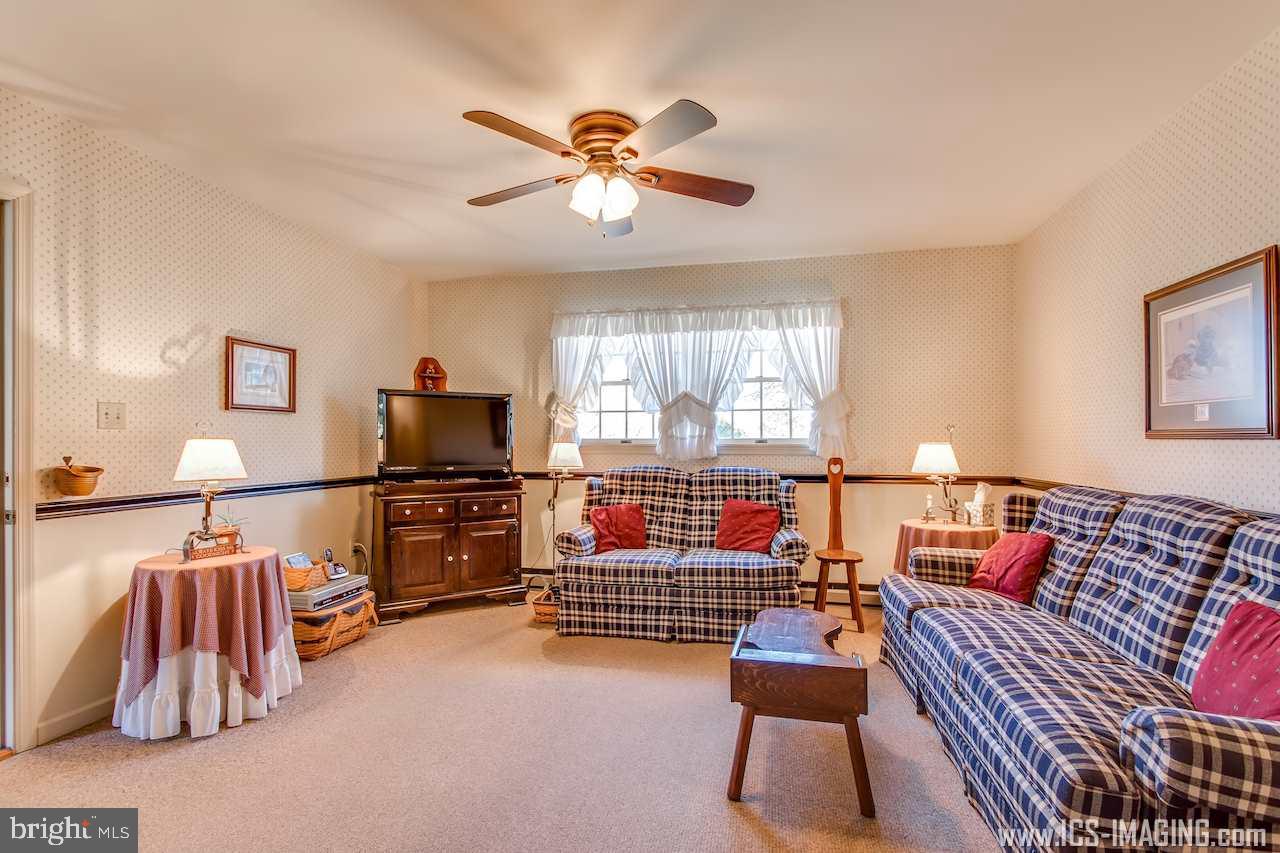 306 Bonnybrook Road Carlisle, PA 17015 - Photo 13 of 24 Gallery Image 13