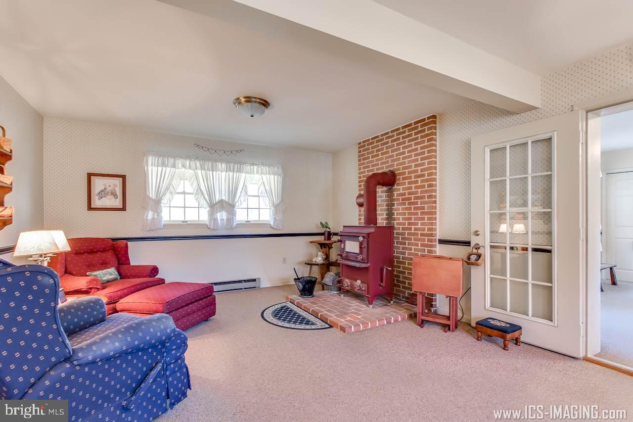 306 Bonnybrook Road Carlisle, PA 17015 - Photo 10 of 24 Gallery Image 10