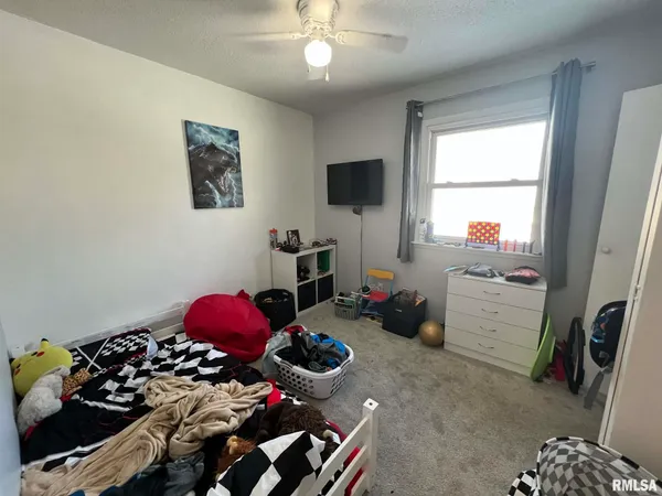 $165,000 | 209 West Kurlene Drive, Macomb, IL 61455