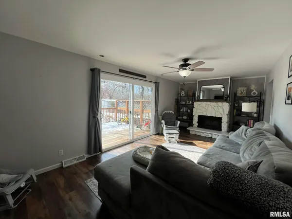 $165,000 | 209 West Kurlene Drive, Macomb, IL 61455