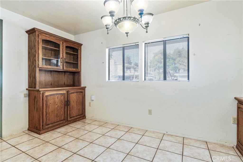 323 Crum Road Templeton, CA 93465 - Photo 11 of 60 Dining with built in cabinets