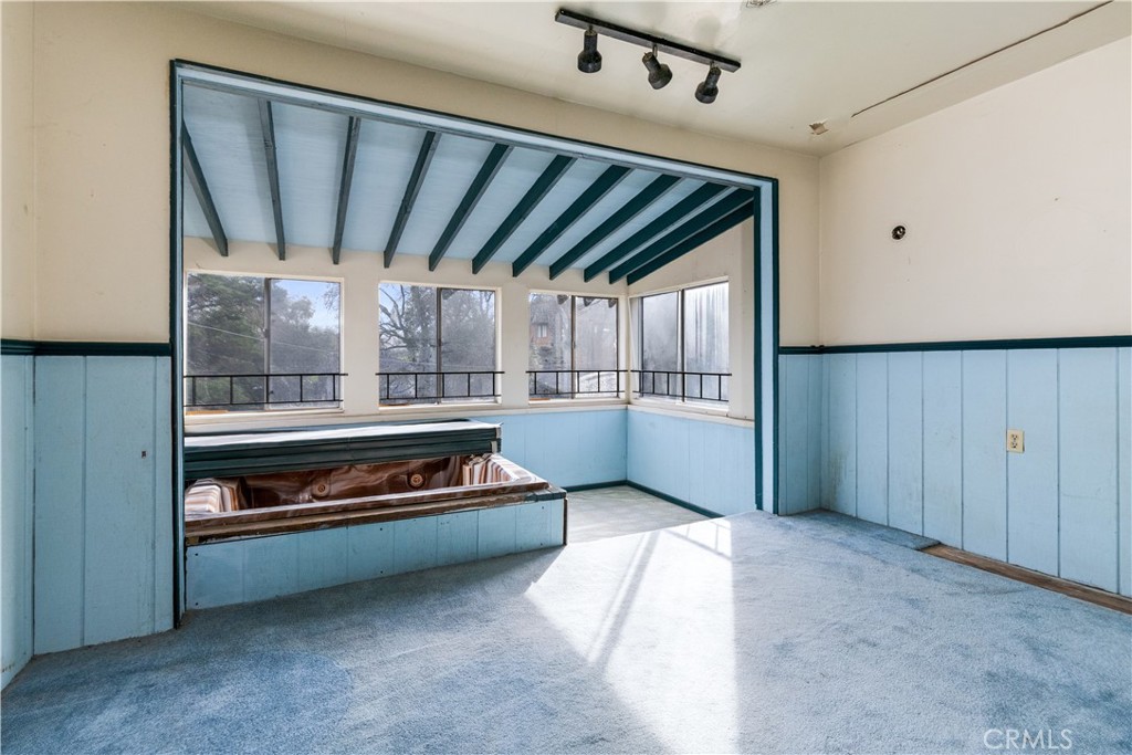 323 Crum Road Templeton, CA 93465 - Photo 16 of 60 Sunroom off of primary bedroom