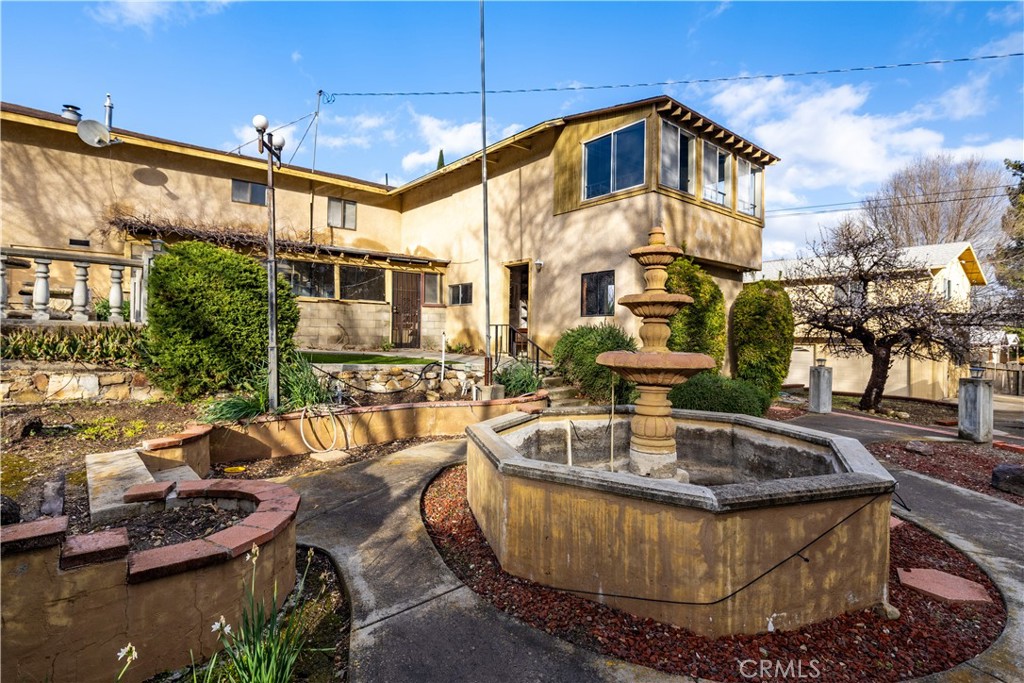 323 Crum Road Templeton, CA 93465 - Photo 40 of 60 Backyard view of fountain