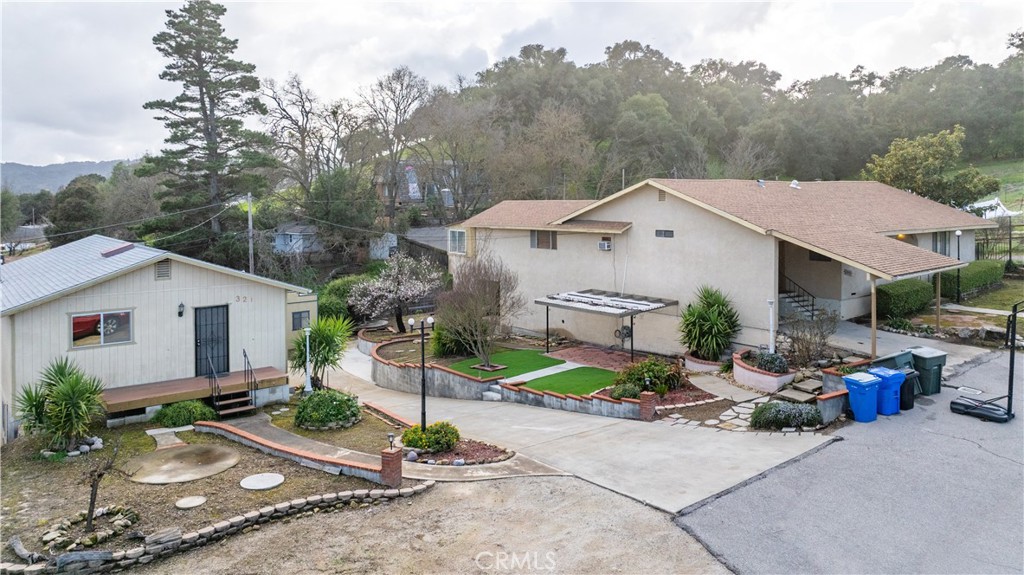 323 Crum Road Templeton, CA 93465 - Photo 4 of 60 323 Crum residence and 321 Crum additional room