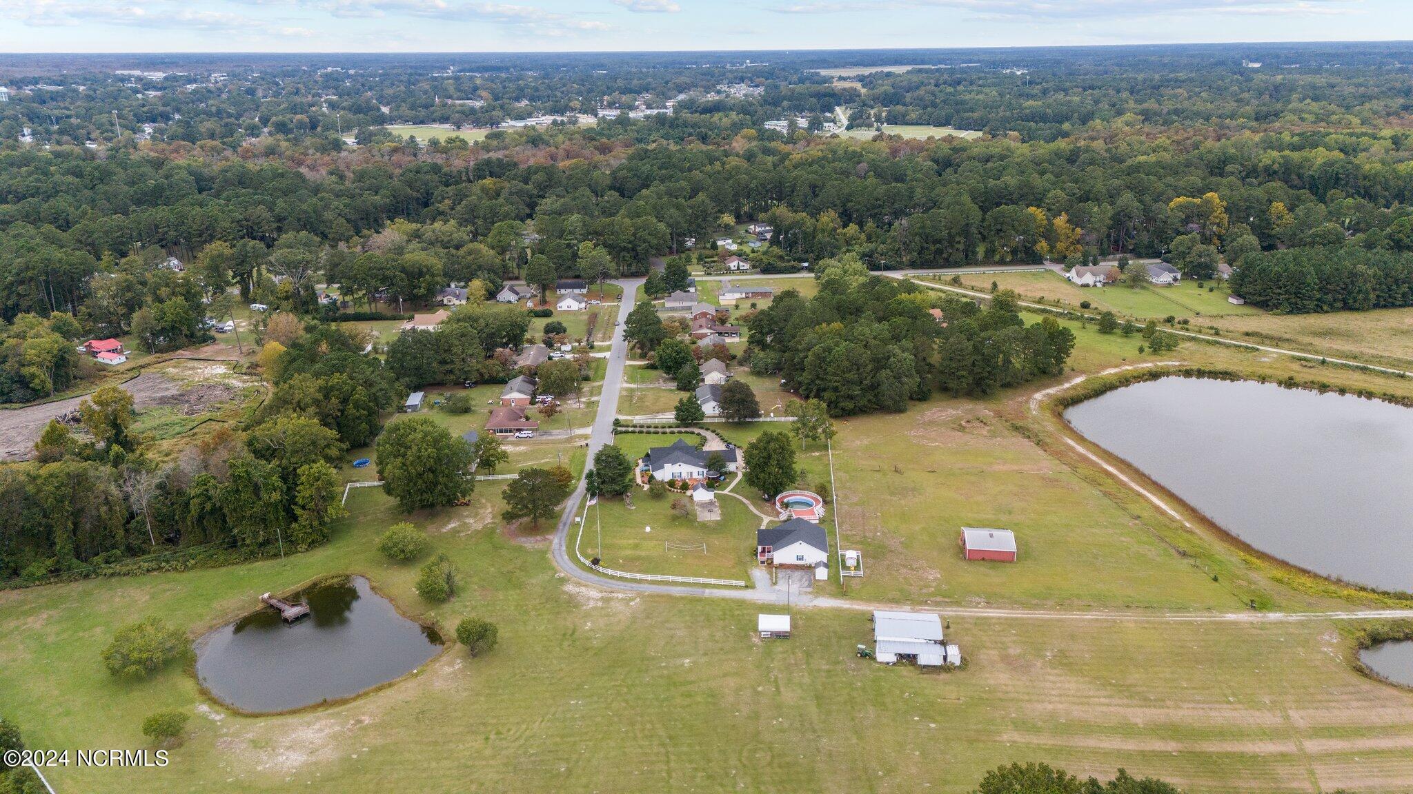 116 Hodges Road Washington, NC 27889 - Photo 48 of 51 48-web-or-mls-DJI_20241010095542_0386_D