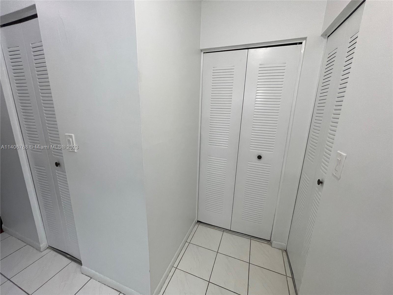 6861 Southwest 147th Avenue, Unit 2G Miami, FL 33193 - Photo 22 of 34 a view of a bathroom