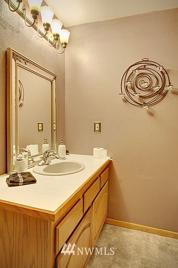 14622 209th Avenue Southeast Renton, WA 98059 - Photo 13 of 14 Gallery Image 13