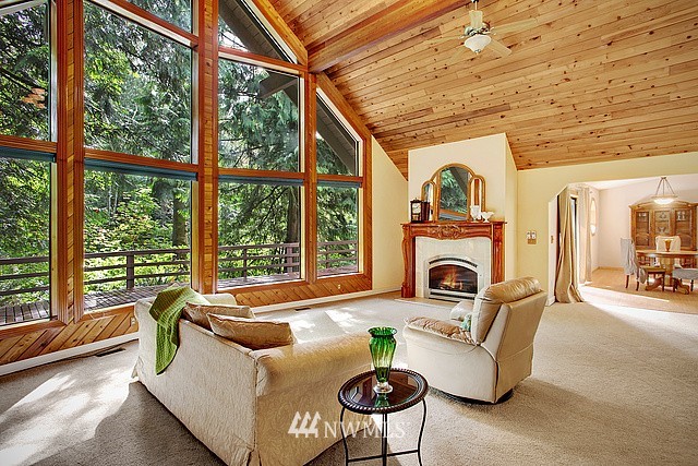 14622 209th Avenue Southeast Renton, WA 98059 - Photo 3 of 14 Gallery Image 3