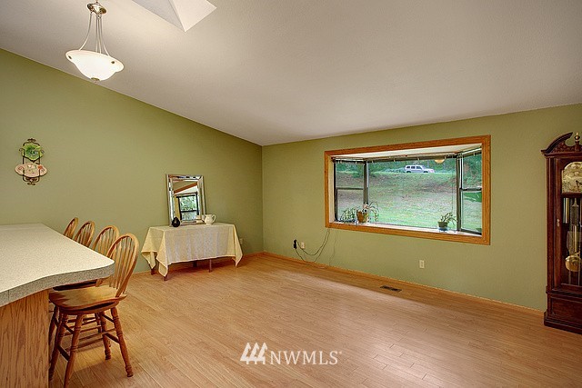 14622 209th Avenue Southeast Renton, WA 98059 - Photo 8 of 14 Gallery Image 8