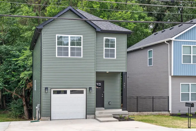 $1,700 | 941 Cumberland Drive, Clarksville, TN 37040