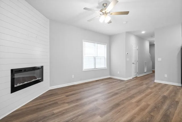 $1,700 | 941 Cumberland Drive, Clarksville, TN 37040