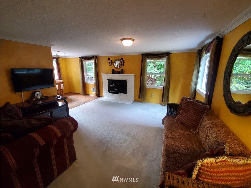 16305 35th Avenue Southeast Bothell, WA 98012 - Photo 11 of 18 Gallery Image 11