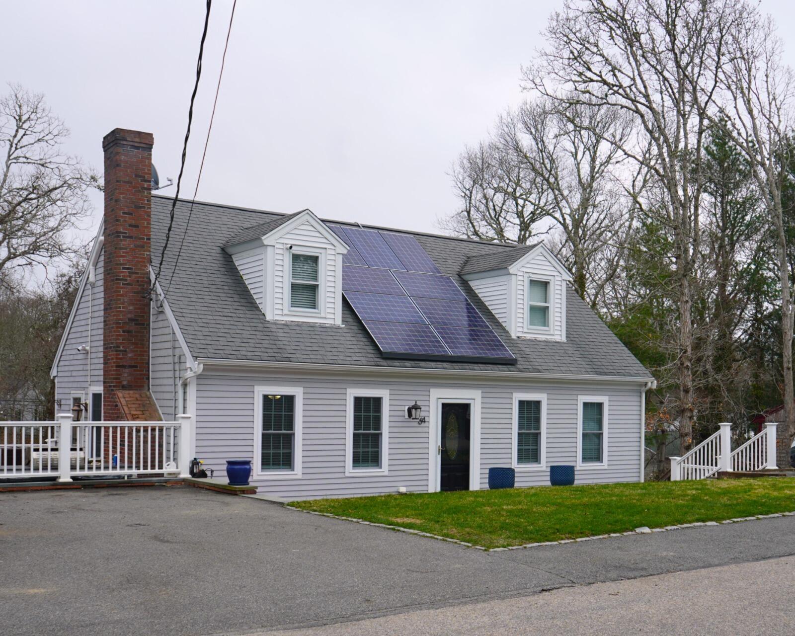 54 Melbourne Road Hyannis, MA 02601 - Photo 2 of 53 d83b7552-0716-4fe9-9d4a-3cca935131ea