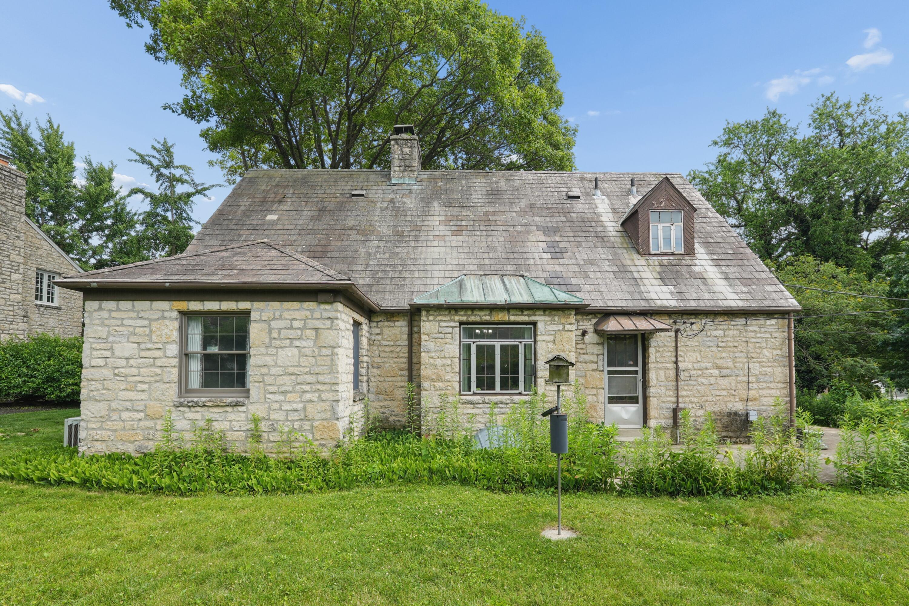 2050 Upper Chelsea Road Columbus, OH 43221 - Photo 49 of 62