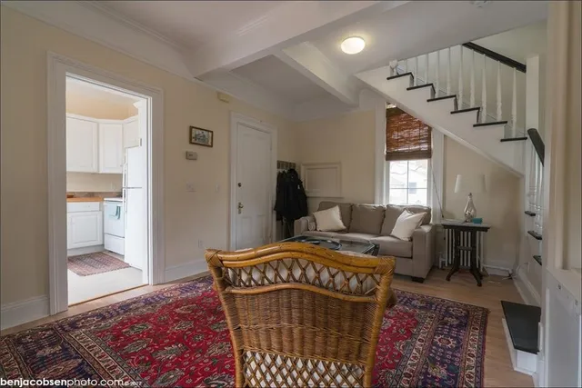 $2,700 | 6 Restmere Terrace, Middletown, RI 02842