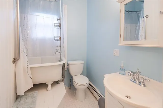 $2,700 | 6 Restmere Terrace, Middletown, RI 02842