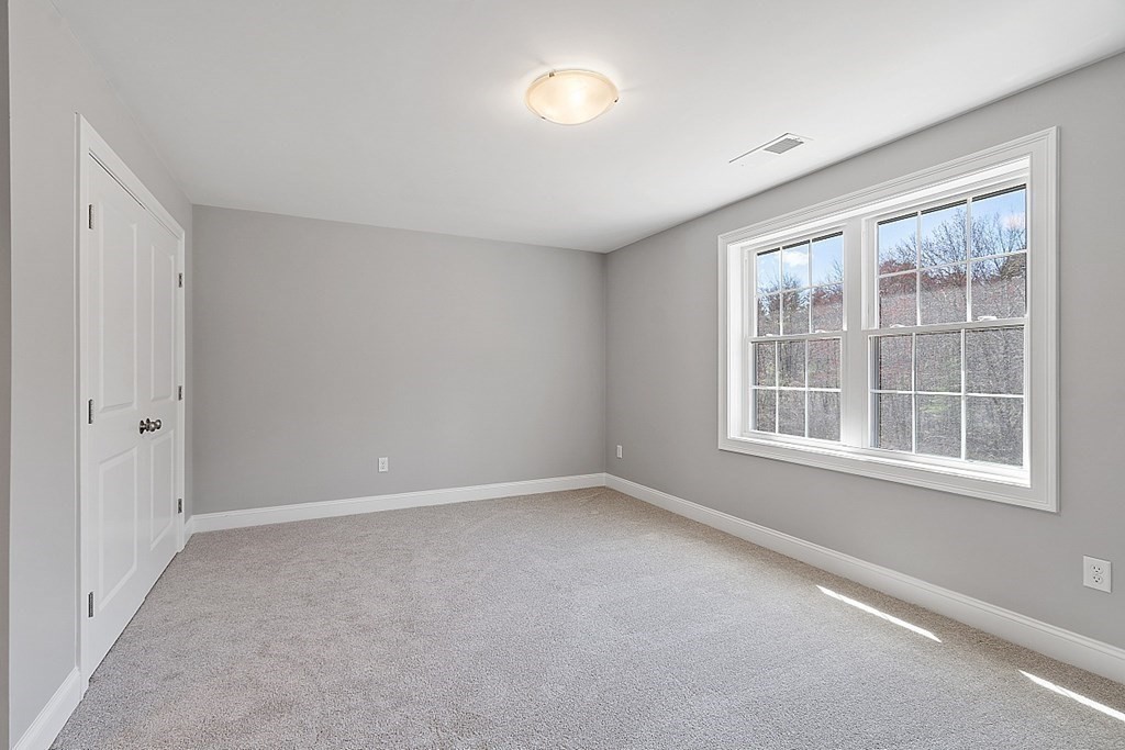 100 Salem Road, Unit 1 Dracut, MA 01826 - Photo 14 of 21 Gallery Image 14