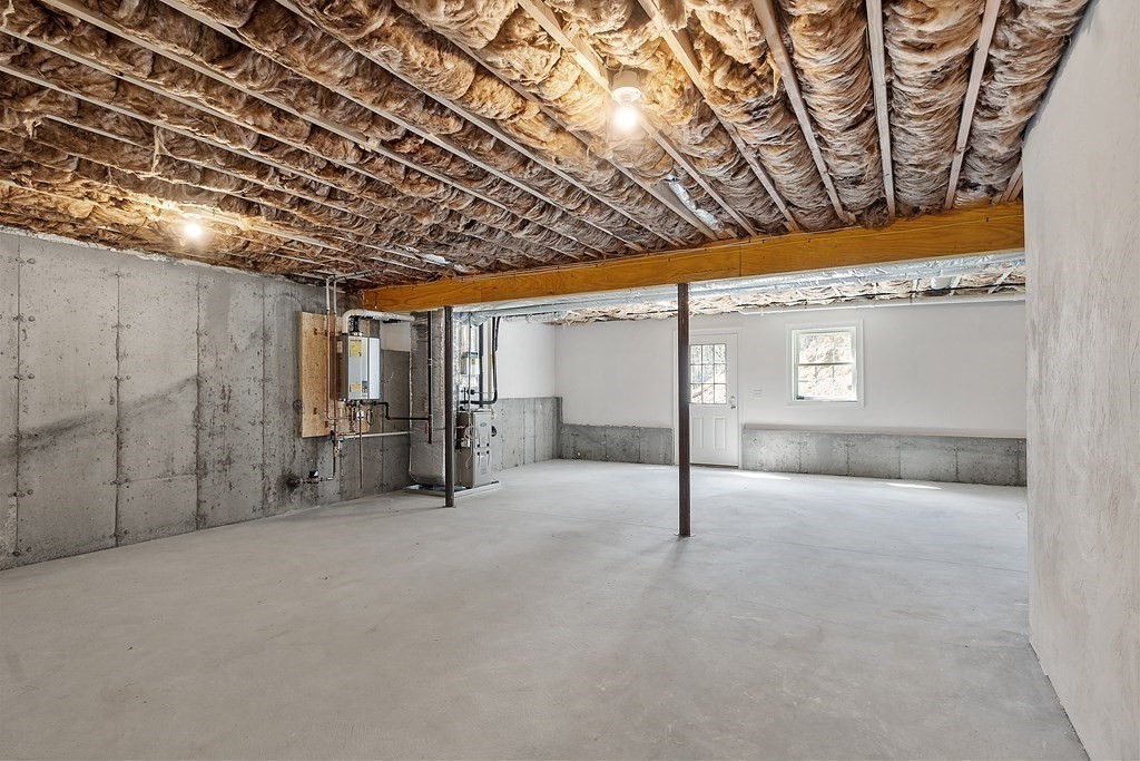 100 Salem Road, Unit 1 Dracut, MA 01826 - Photo 19 of 21 Gallery Image 19