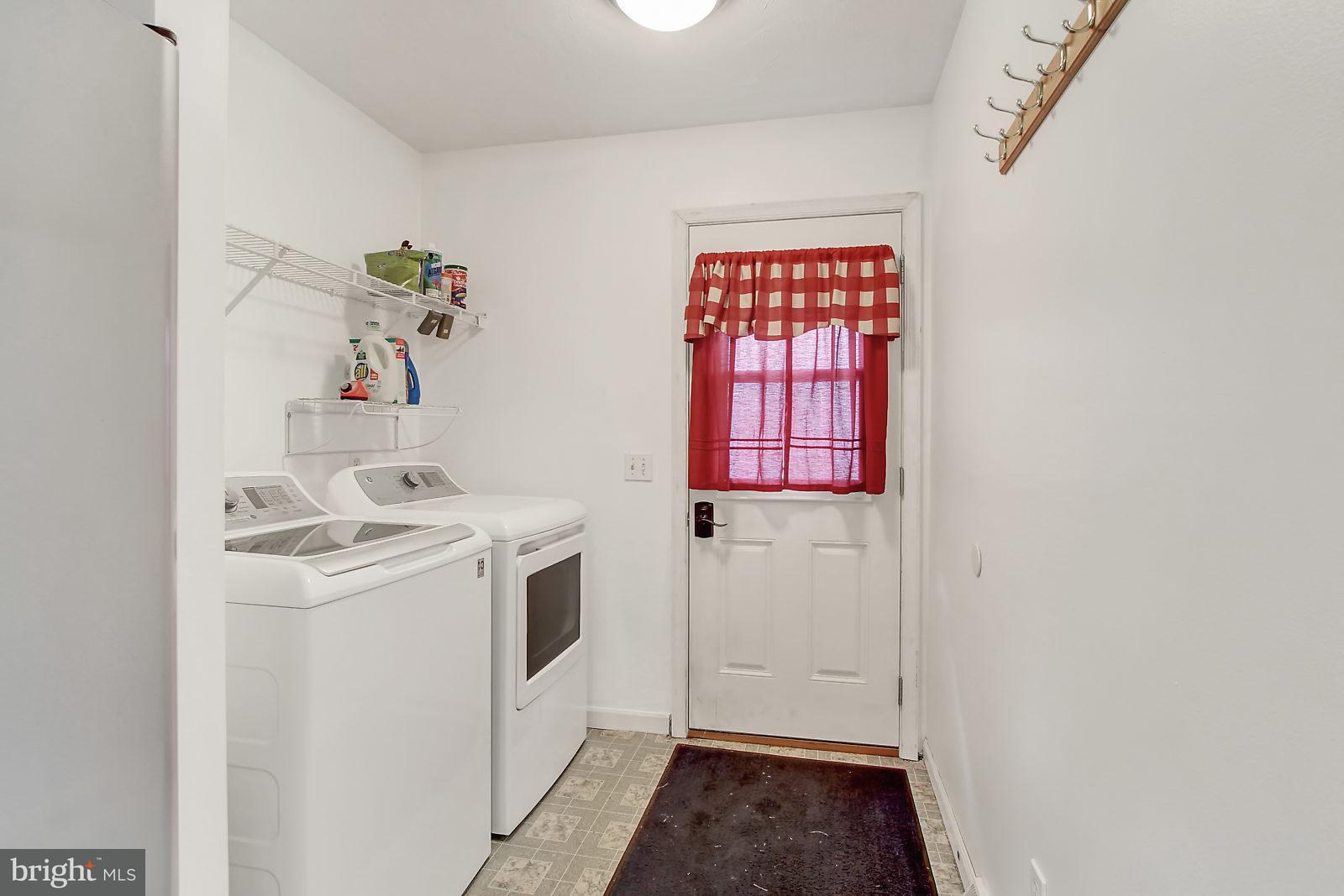 1280 East Canal Road Dover, PA 17315 - Photo 8 of 27 Gallery Image 8