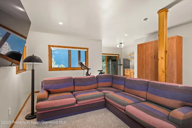 $1,259,000 | 125 County Road 127, Glenwood Springs, CO 81601