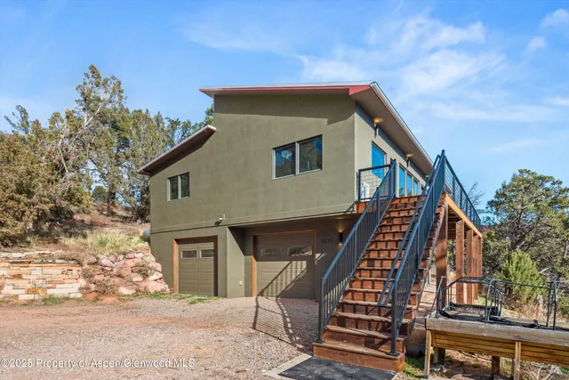 $1,259,000 | 125 County Road 127, Glenwood Springs, CO 81601