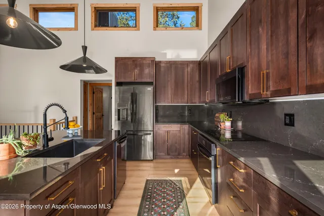 $1,259,000 | 125 County Road 127, Glenwood Springs, CO 81601