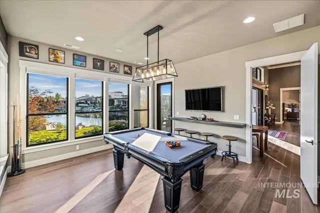 $2,079,988 | 1950 East Lone Shore Lane, Eagle, ID 83616