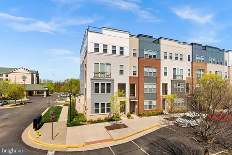 $625,000 | 2612 Neabsco Common Place, Woodbridge, VA 22191