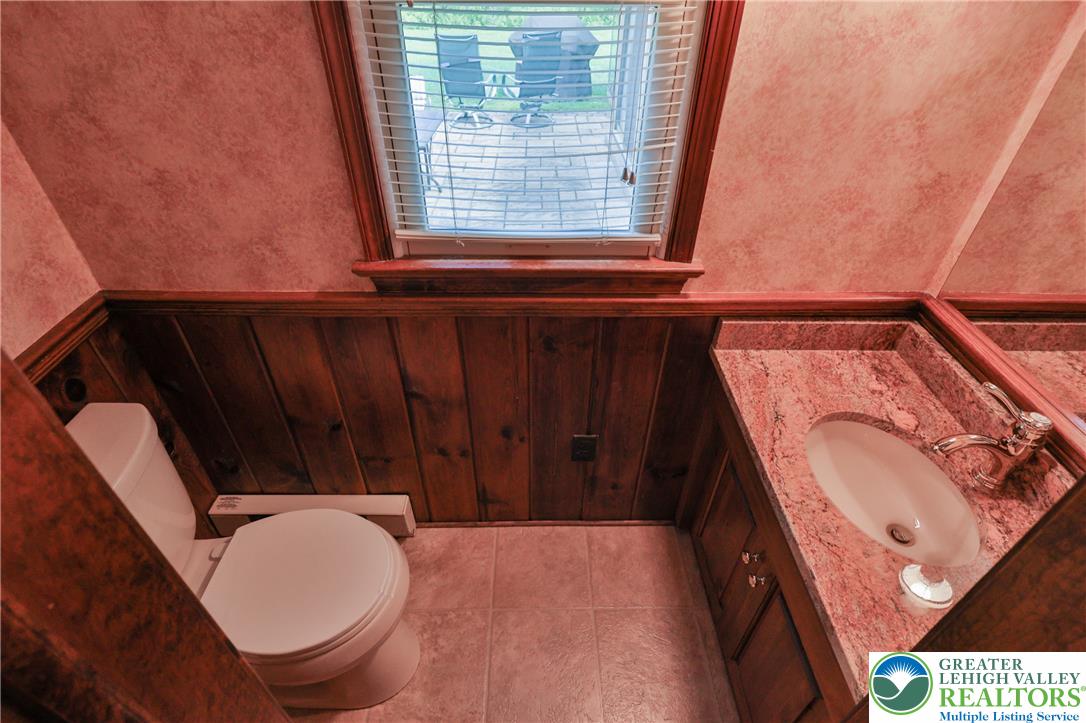710 Wedgewood Road Bethlehem, PA 18017 - Photo 23 of 39 Gallery Image 23