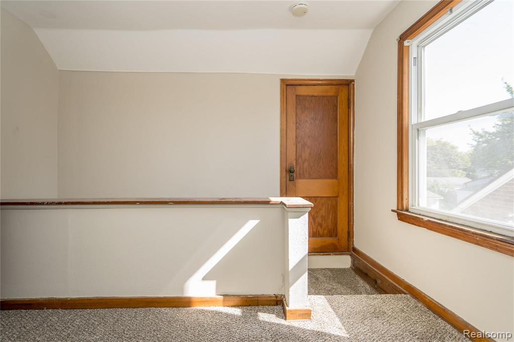 24844 Landau Center Line, MI 48015 - Photo 35 of 58