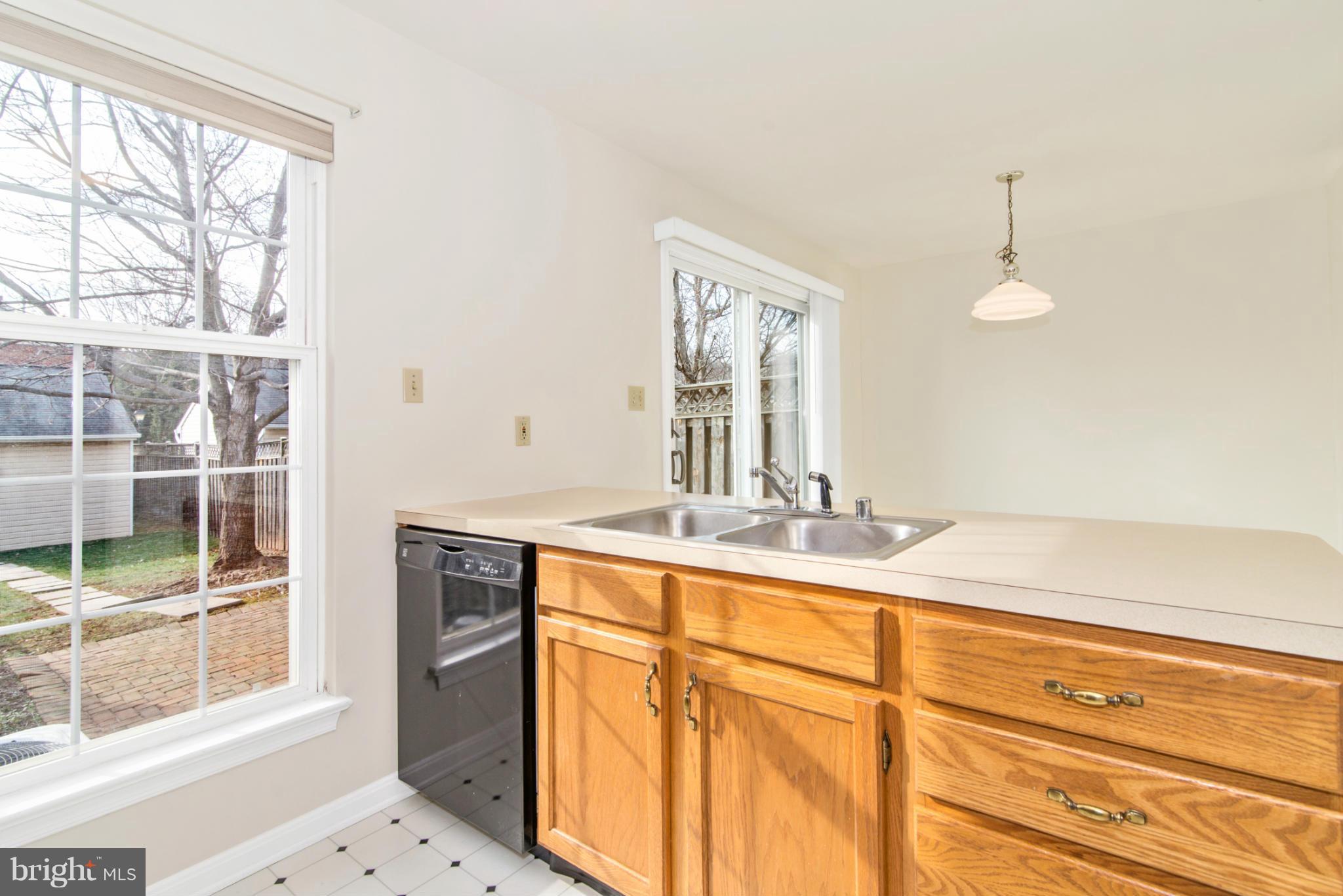 2231 Wetherburne Way Frederick, MD 21702 - Photo 15 of 30 Kitchen