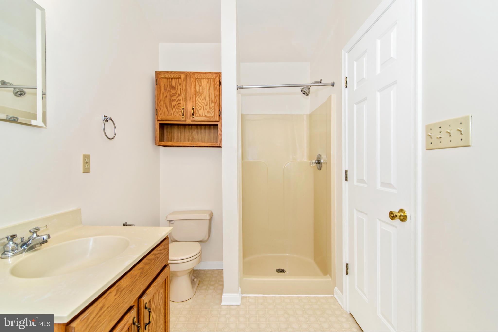 2231 Wetherburne Way Frederick, MD 21702 - Photo 20 of 30 Bath (Master)