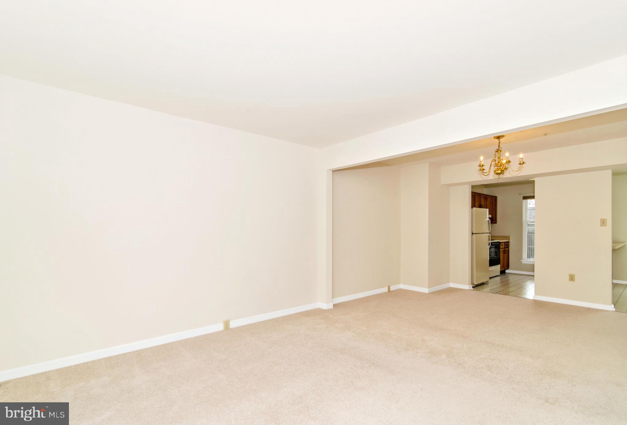 2231 Wetherburne Way Frederick, MD 21702 - Photo 10 of 30 Living Room