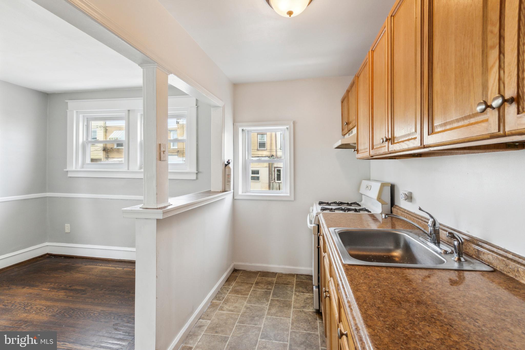 7039 Radbourne Road Upper Darby, PA 19082 - Photo 11 of 25