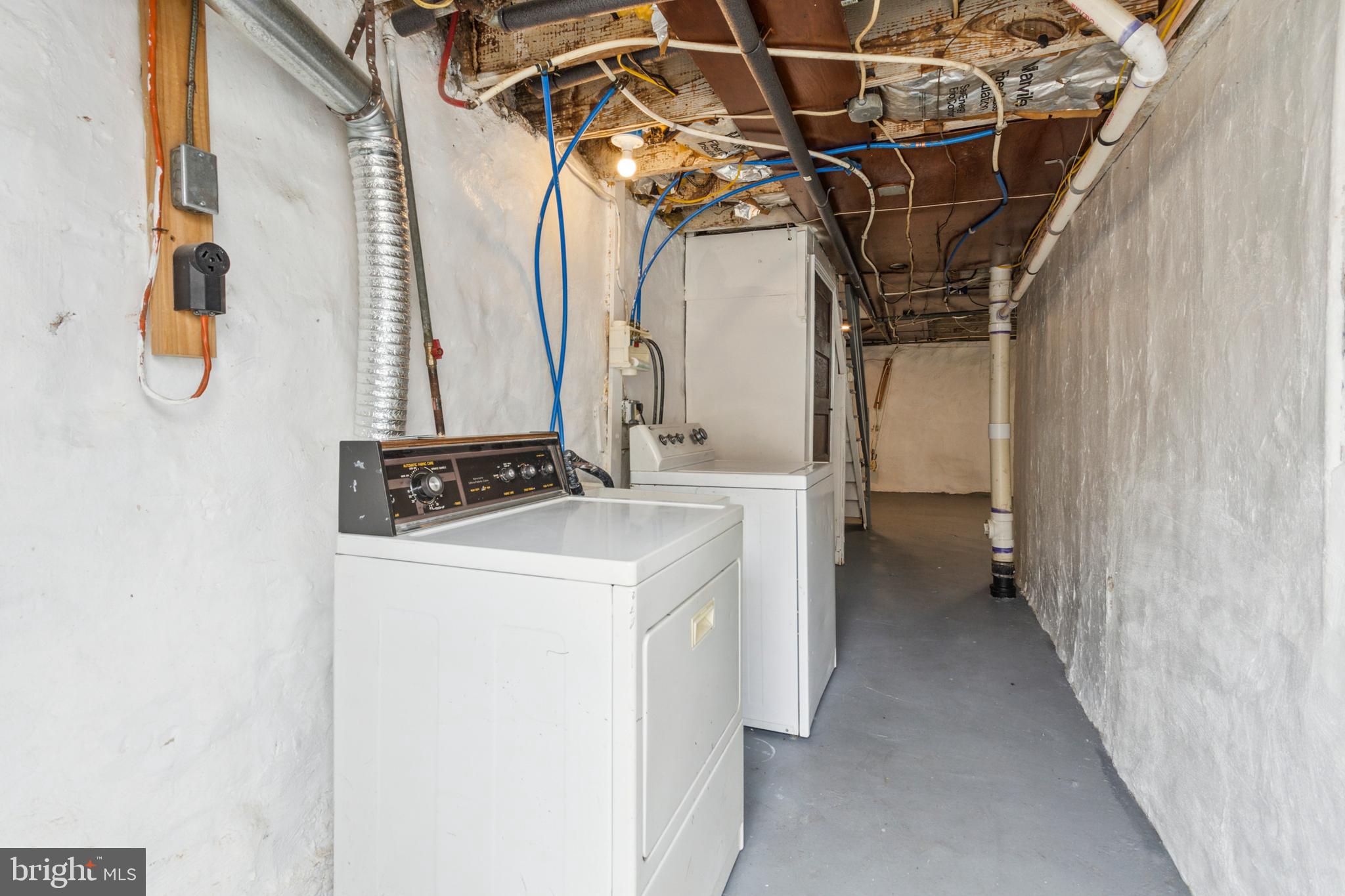 7039 Radbourne Road Upper Darby, PA 19082 - Photo 24 of 25